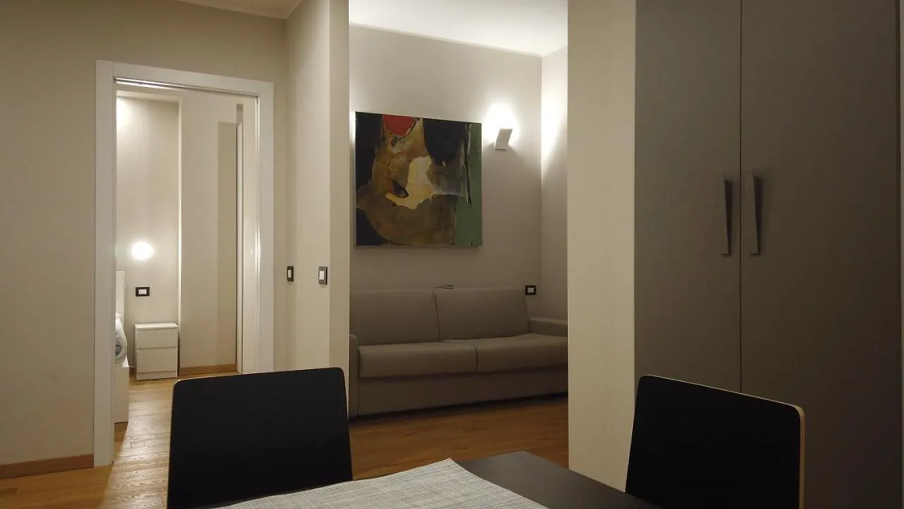 Karma @ Cadorna Apartment Milan
